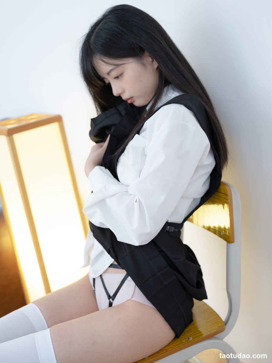 少女秩序 - 晞可-束缚衣 [94P-1.42G]-艺库